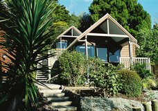 Bay Cabinz Motel :: click here for more information